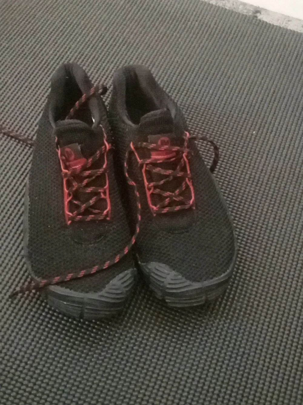 Vibram Men's Black Sneakers with Red Accent Laces